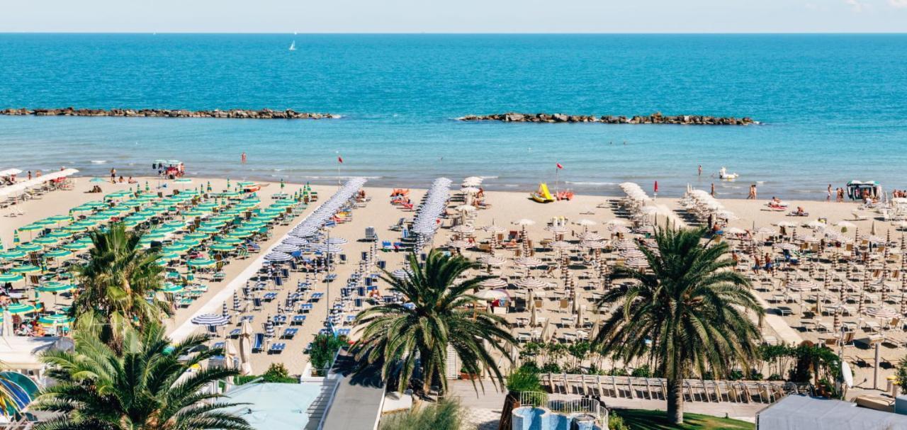 Il Lauro Aparthotel San Benedetto del Tronto Luaran gambar