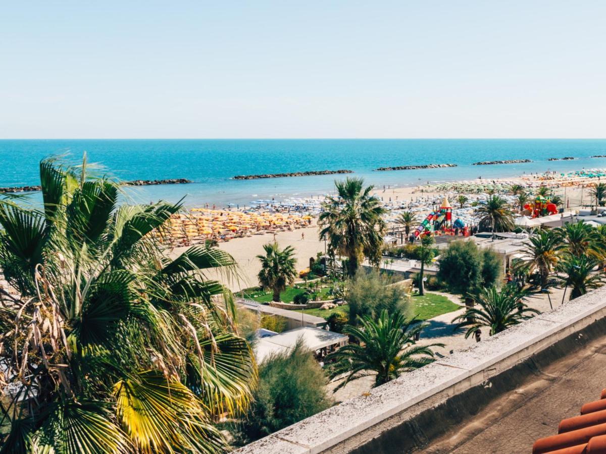 Il Lauro Aparthotel San Benedetto del Tronto Luaran gambar